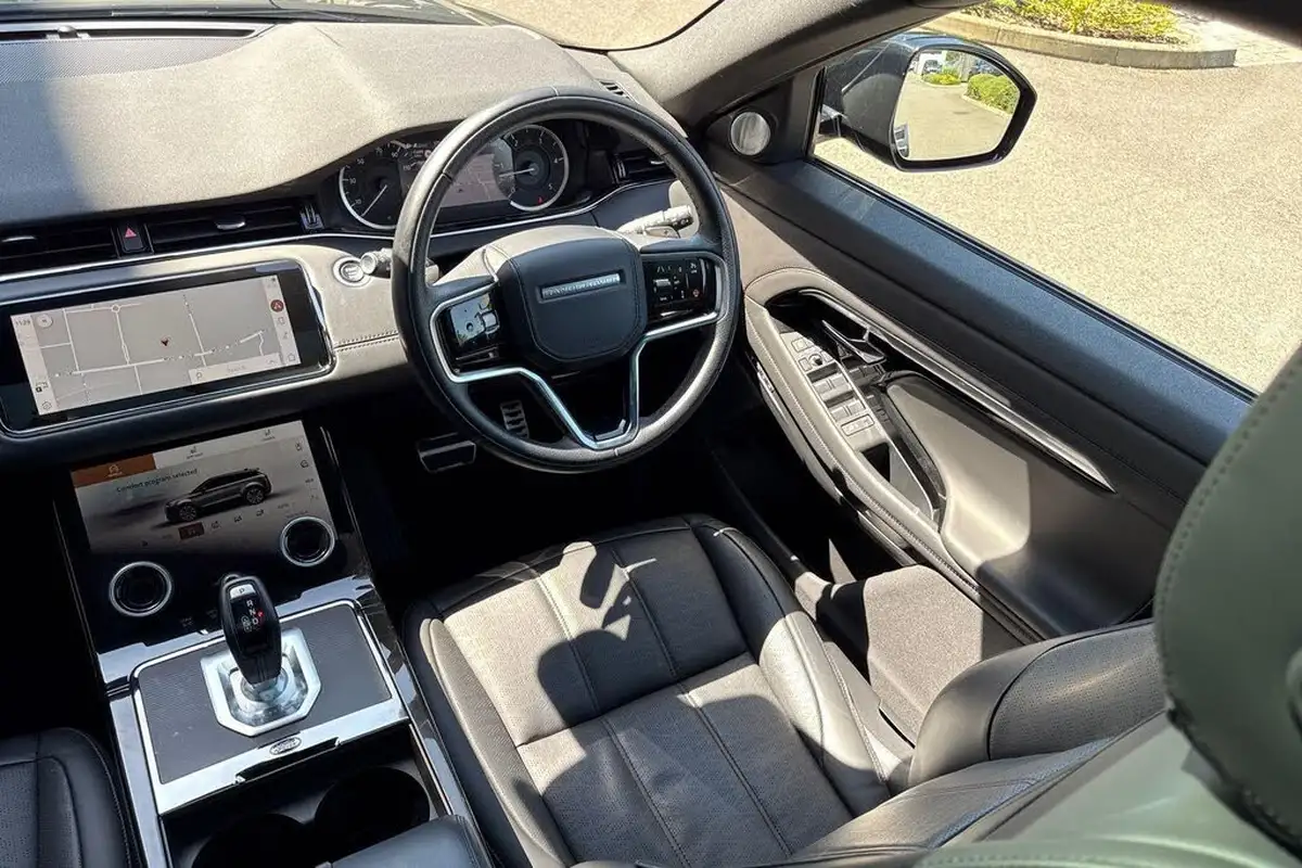 2022-land-rover-range-rover-evoque-20-d200-r-dynamic-hse-big-27