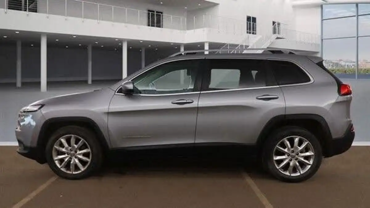 2015-jeep-cherokee-20crd-limited-138bhp-4wd-ss-big-5
