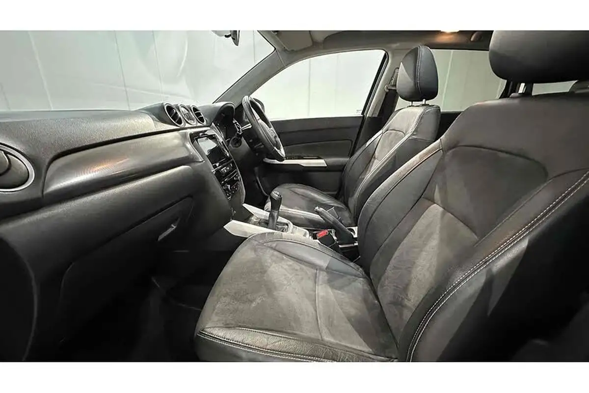 2018-suzuki-vitara-16-sz5-big-19
