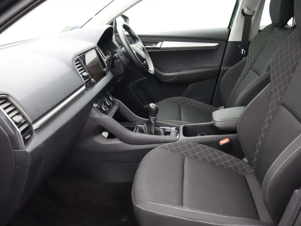 2022-skoda-karoq-10-tsi-se-big-12