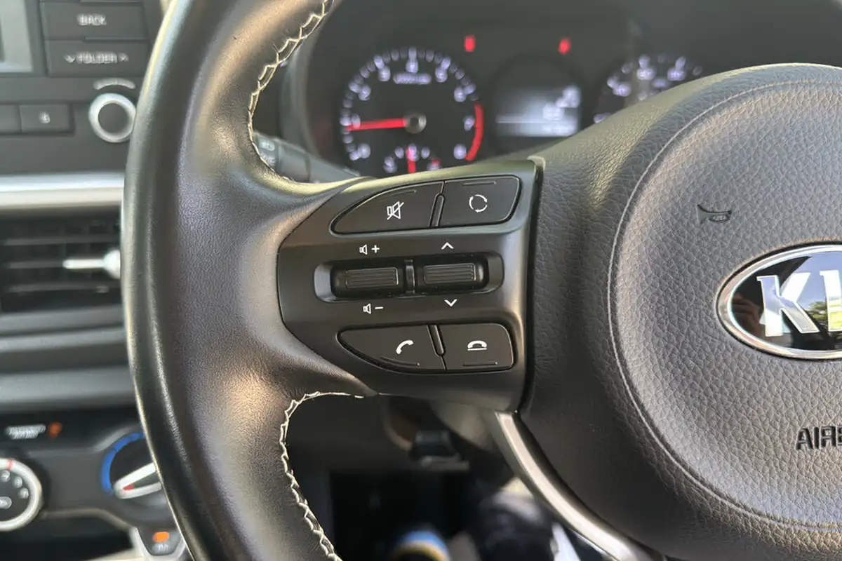 2019-kia-picanto-10-2-big-16