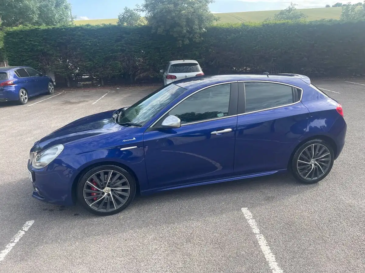 2014-alfa-romeo-giulietta-14-sportiva-nav-alfa-tct-big-40