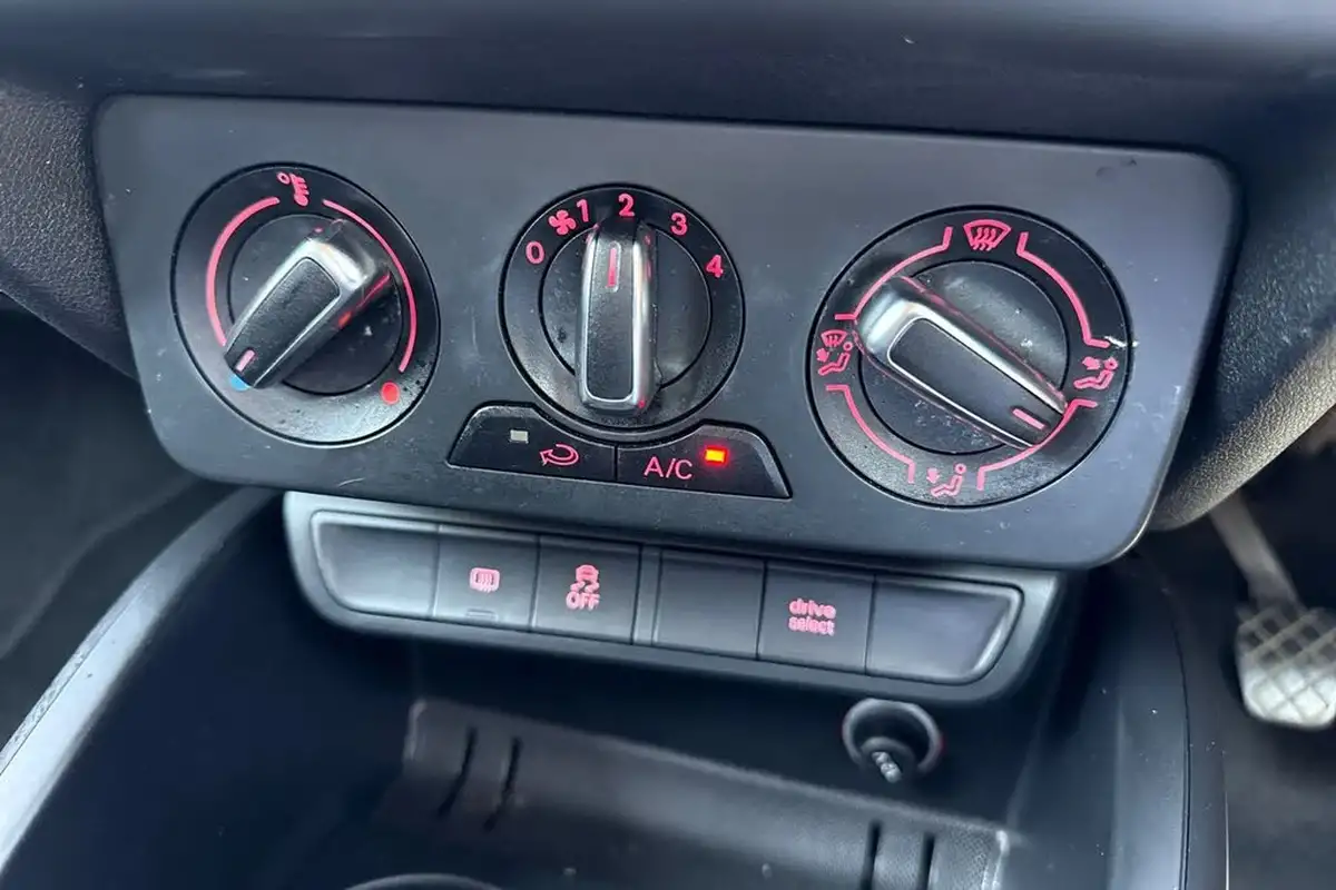 2018-audi-a1-14-tfsi-sport-nav-sportback-5d-big-18