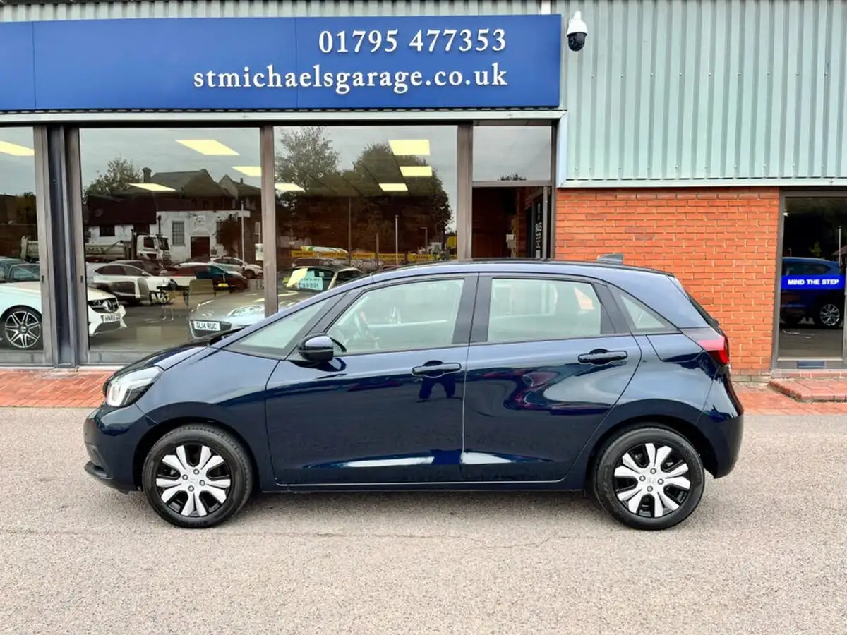 2021-honda-jazz-15-i-mmd-sr-107ps-big-10