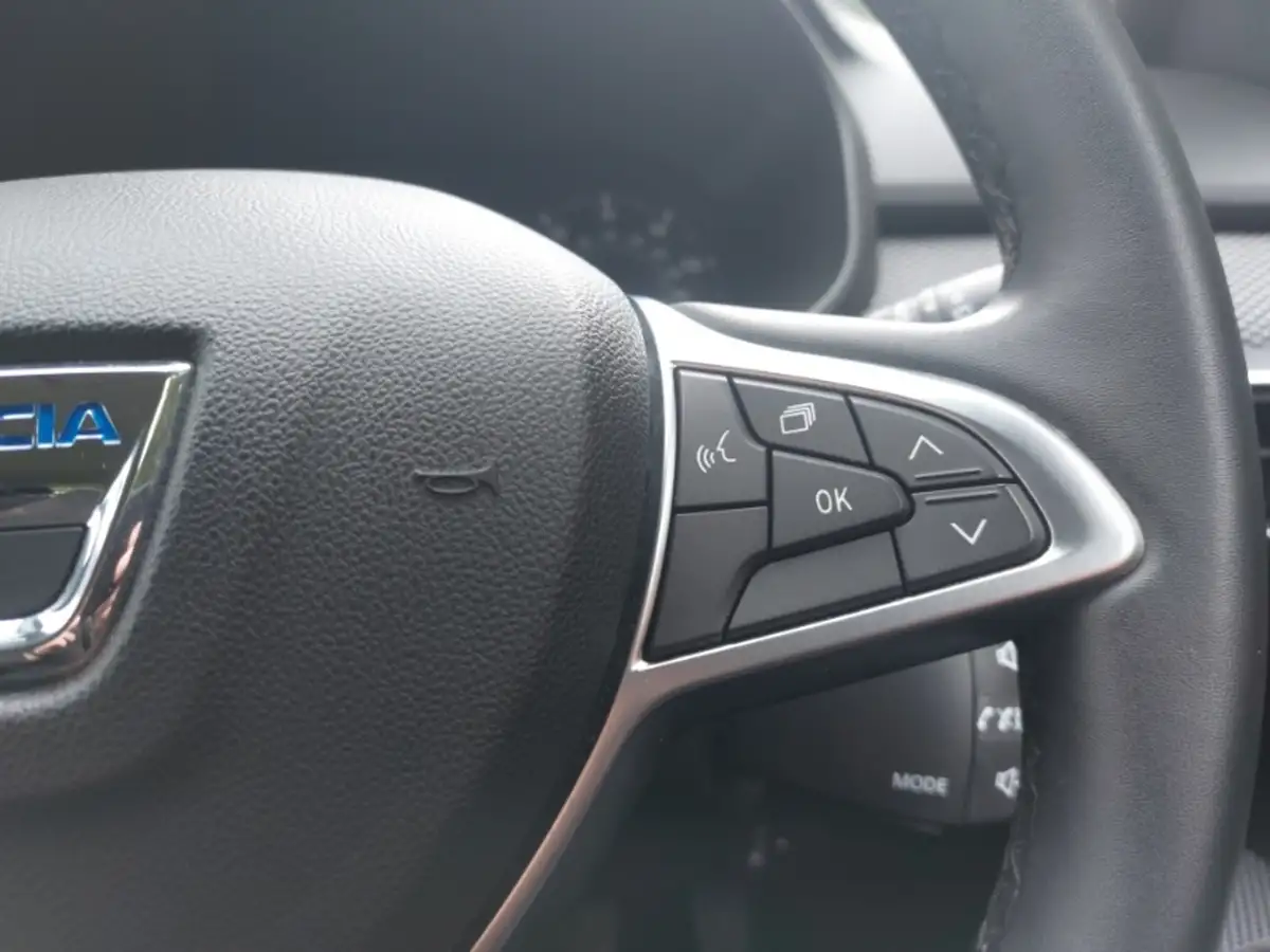 2022-dacia-sandero-stepway-10-tce-prestige-90bhp-big-15