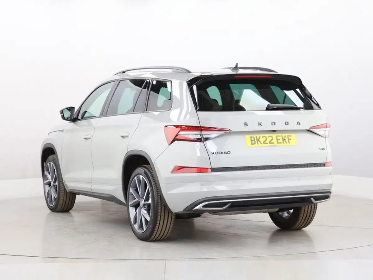 2021-skoda-kodiaq-20-tsi-sportline-big-6