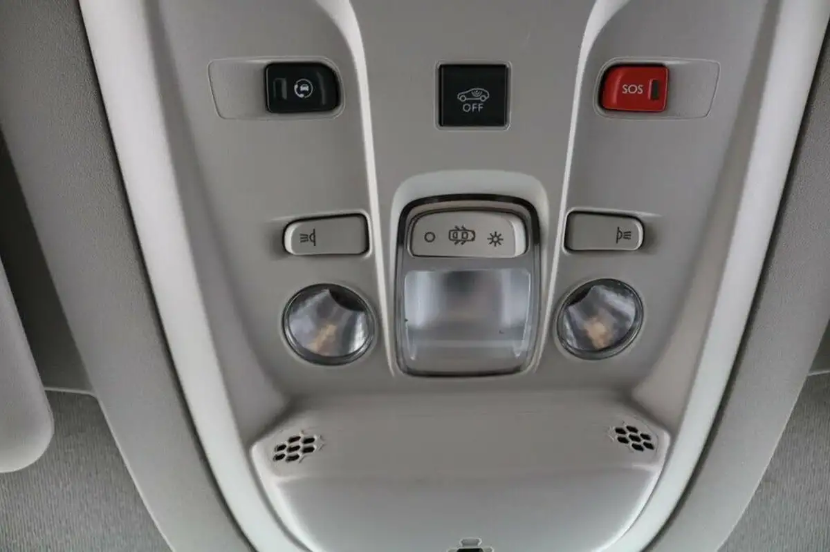 2021-vauxhall-combo-15cdti-dynamic-2300-100pseu6dt-l2h1-panel-big-26