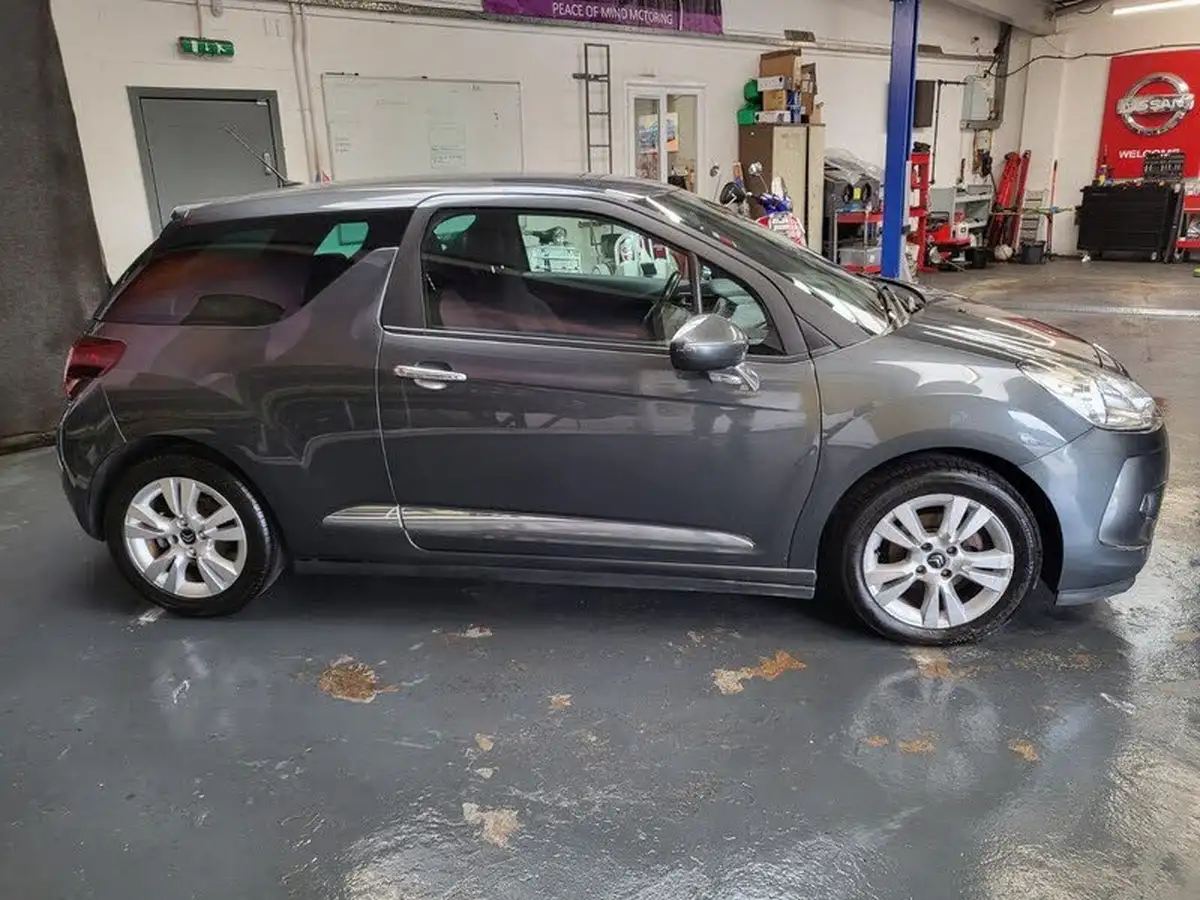 2013-citroen-ds3-16-dstyle-big-7
