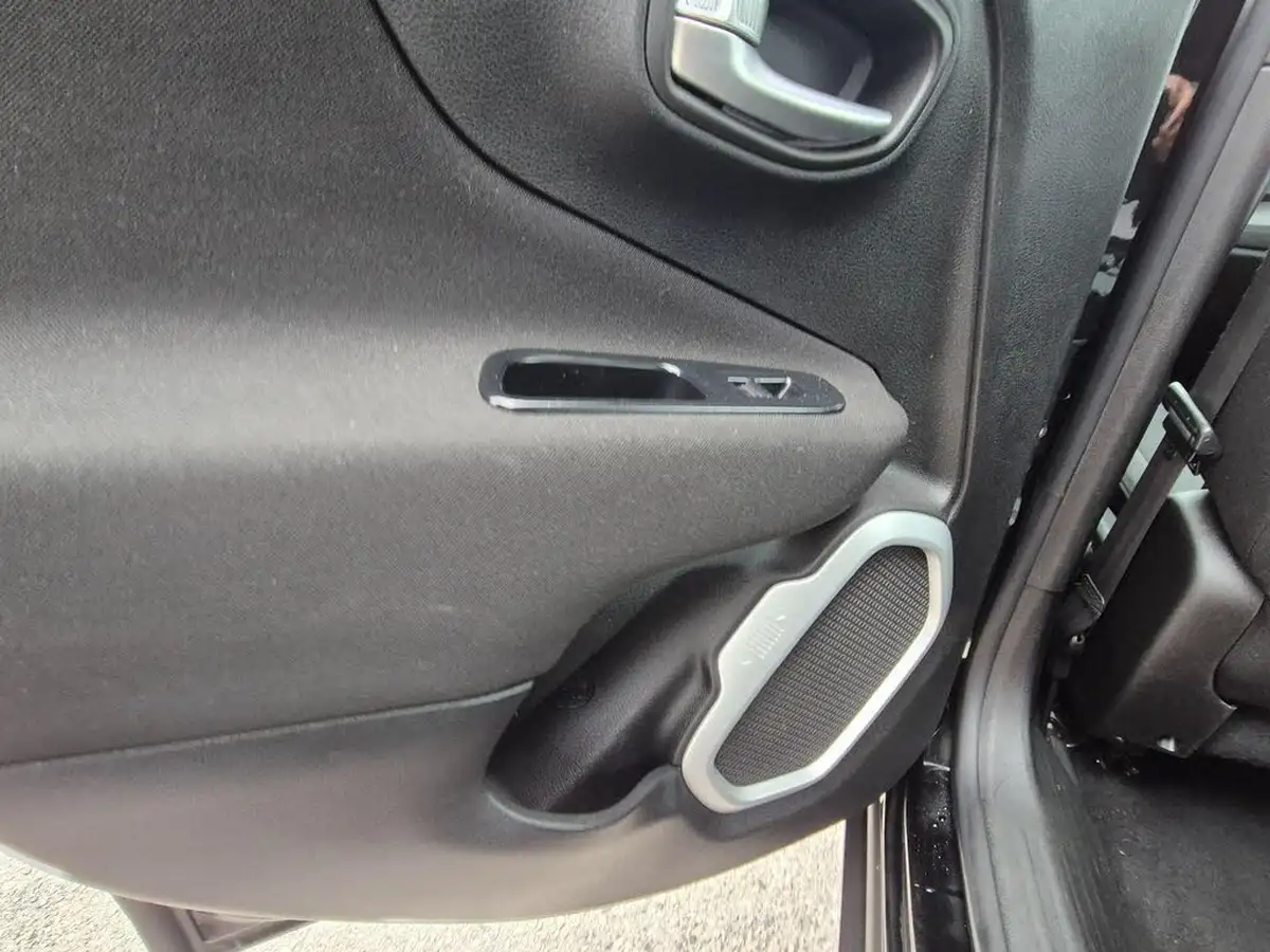2016-jeep-renegade-16-multijet-ii-longitude-ss-big-20