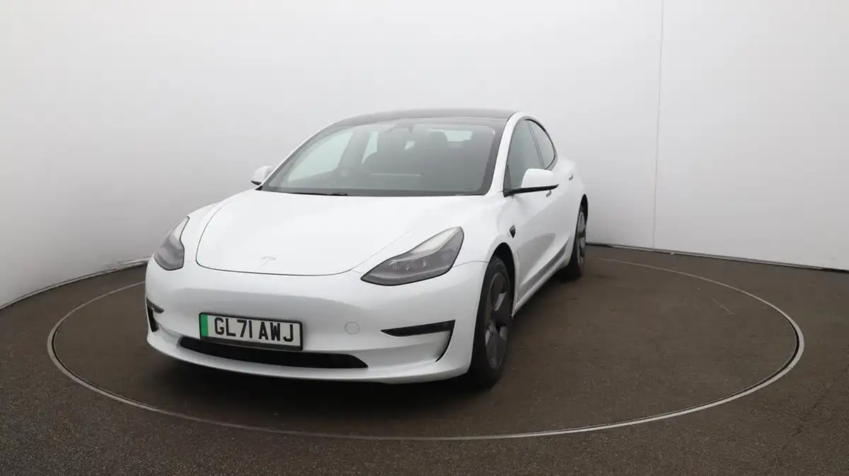 2021-tesla-model-3-e-long-range-awd-big-37