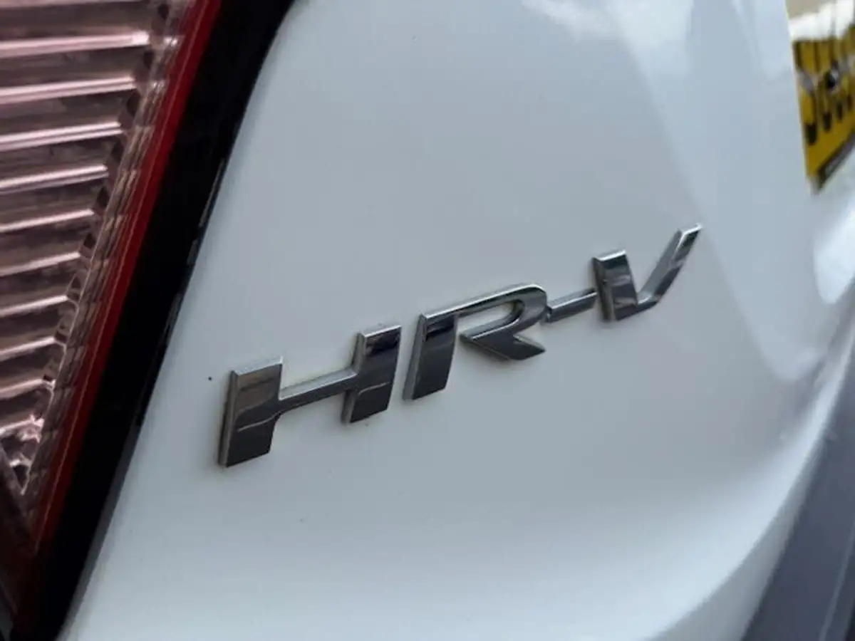 2015-honda-hr-v-16-i-dtec-se-navi-big-8