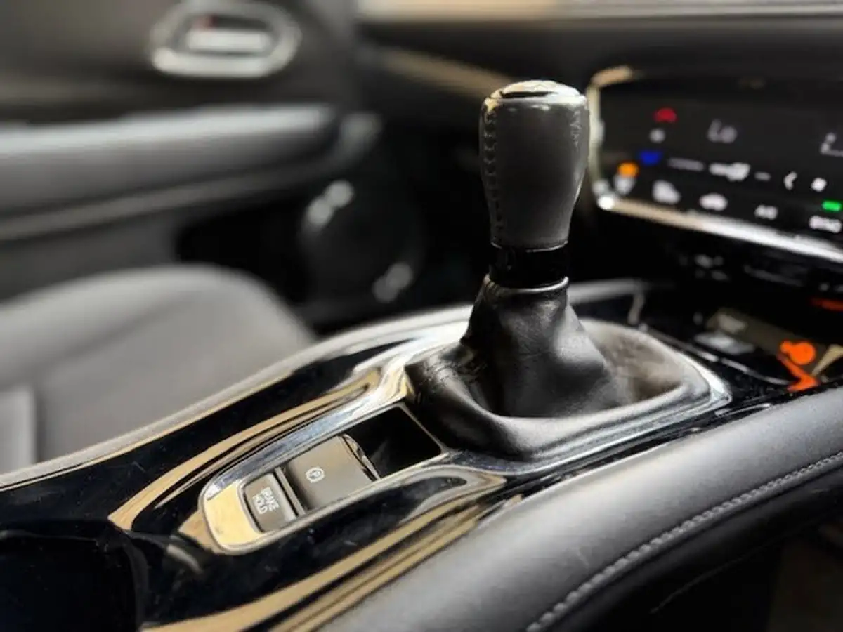 2015-honda-hr-v-16-i-dtec-se-navi-big-12
