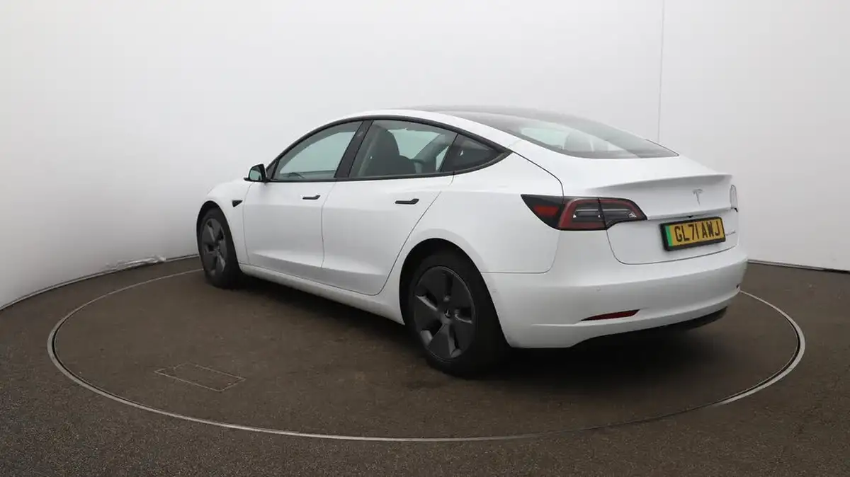 2021-tesla-model-3-e-long-range-awd-big-61