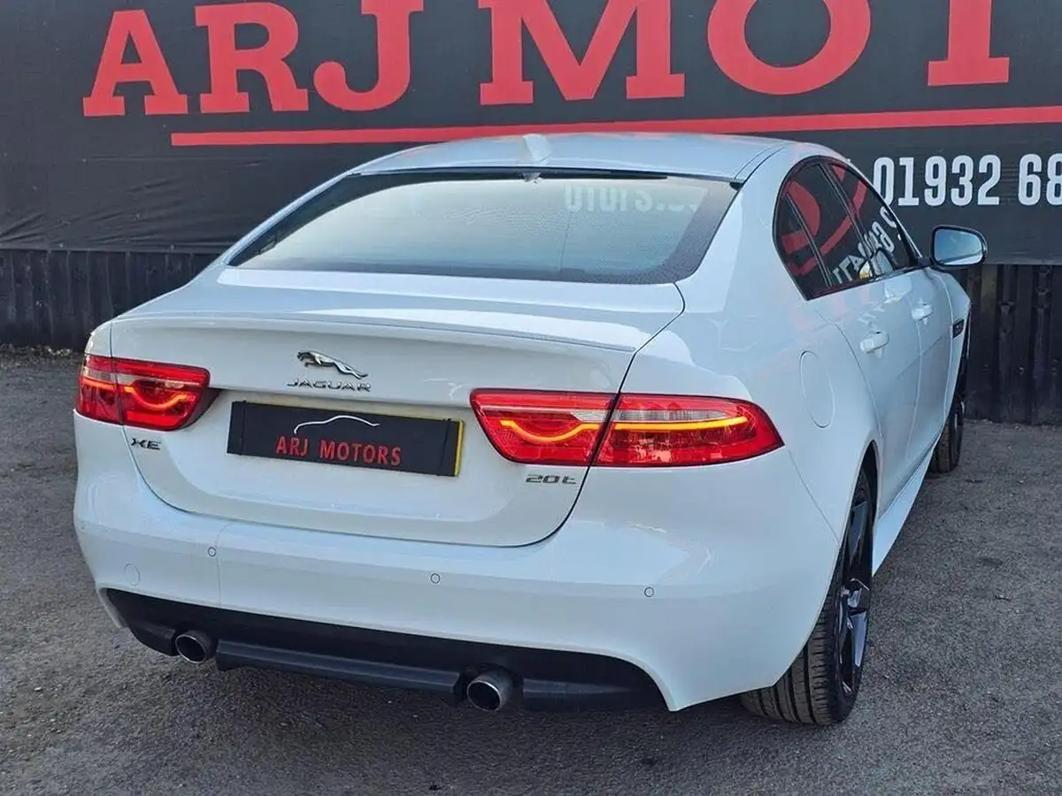 2018-jaguar-xe-20i-r-sport-200ps-1997cc-big-44