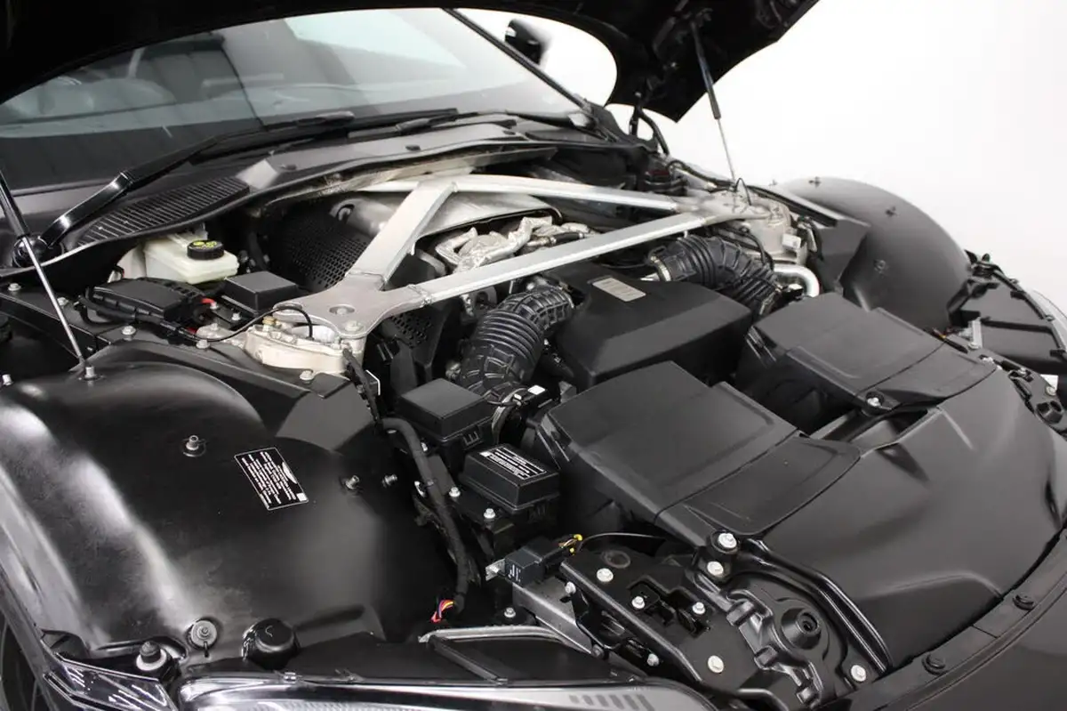 2022-aston-martin-vantage-40-v8-vantage-coupe-auto-big-44