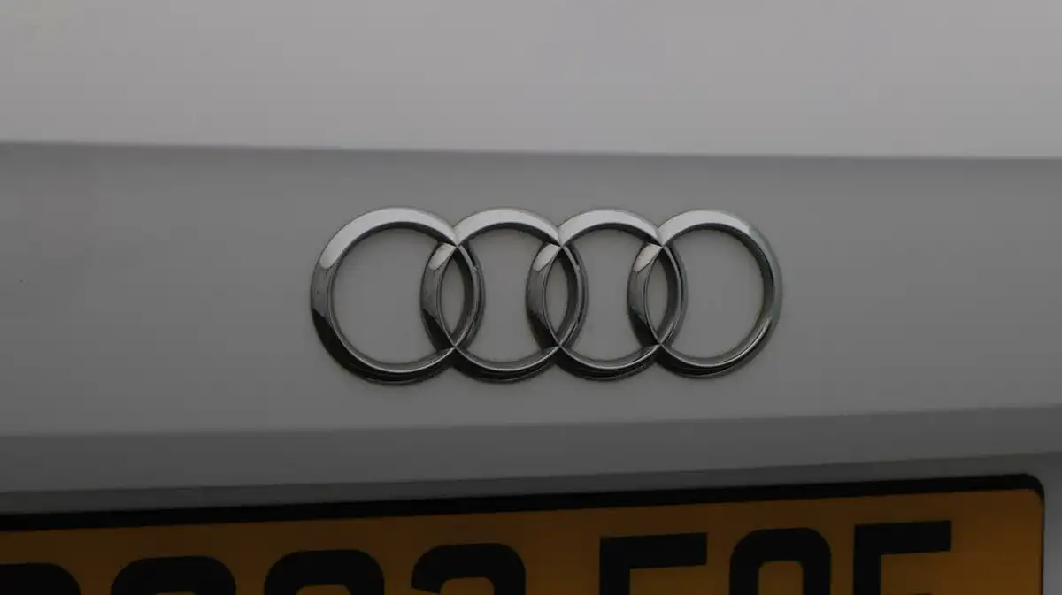 2022-audi-q2-10-30-tfsi-technik-big-21
