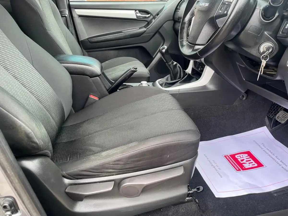2019-isuzu-d-max-19td-yukon-extended-pick-up-big-7