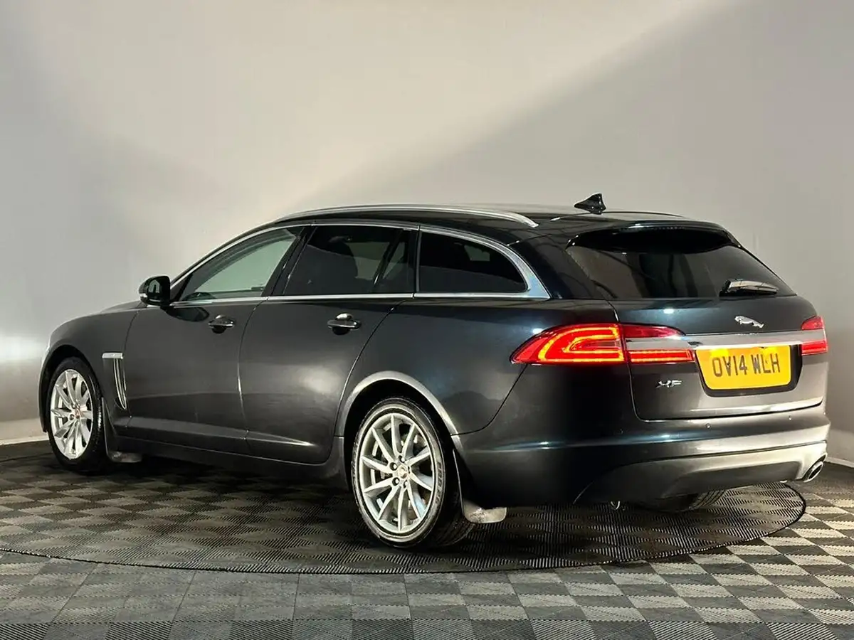 2014-jaguar-xf-22td-premium-luxury-200ps-sportbrake-5d-big-8