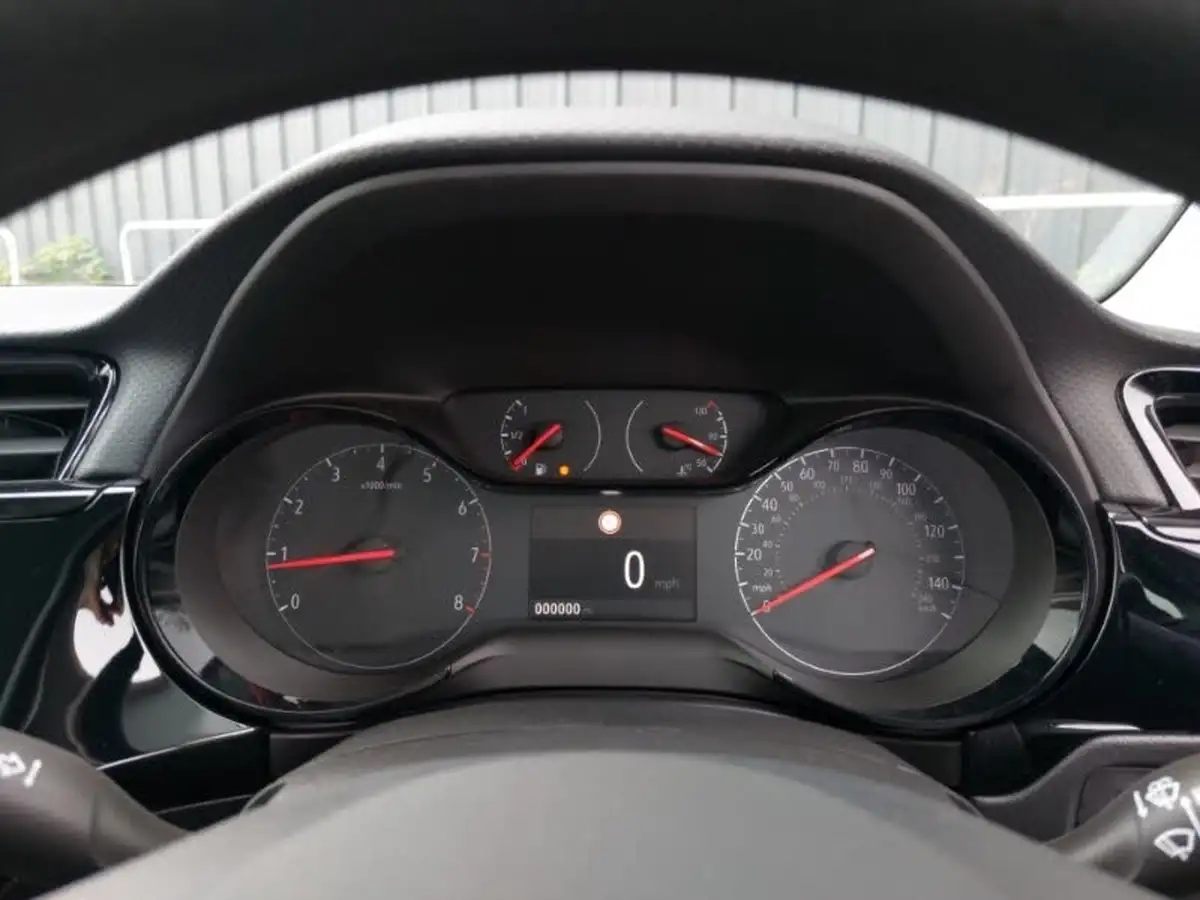 2025-vauxhall-corsa-12-turbo-design-100ps-big-18