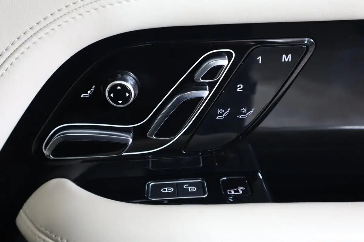 2019-land-rover-range-rover-44-sdv8-autobiography-lwb-big-18