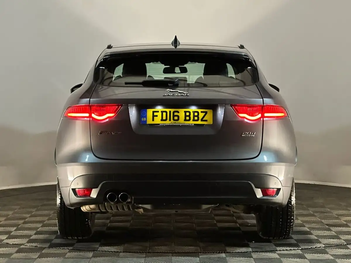 2016-jaguar-f-pace-20-i4d-r-sport-awd-big-6