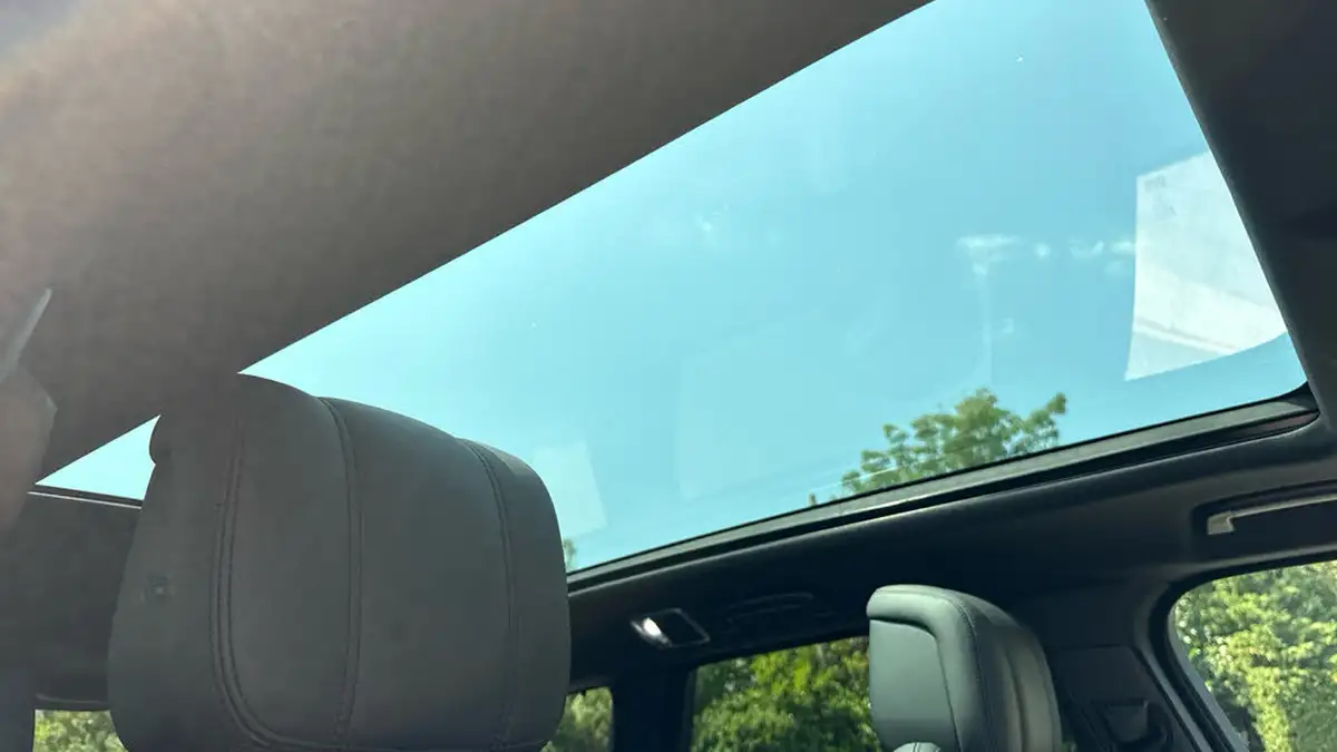 2022-land-rover-range-rover-sport-30-d300-hse-dynamic-black-big-24