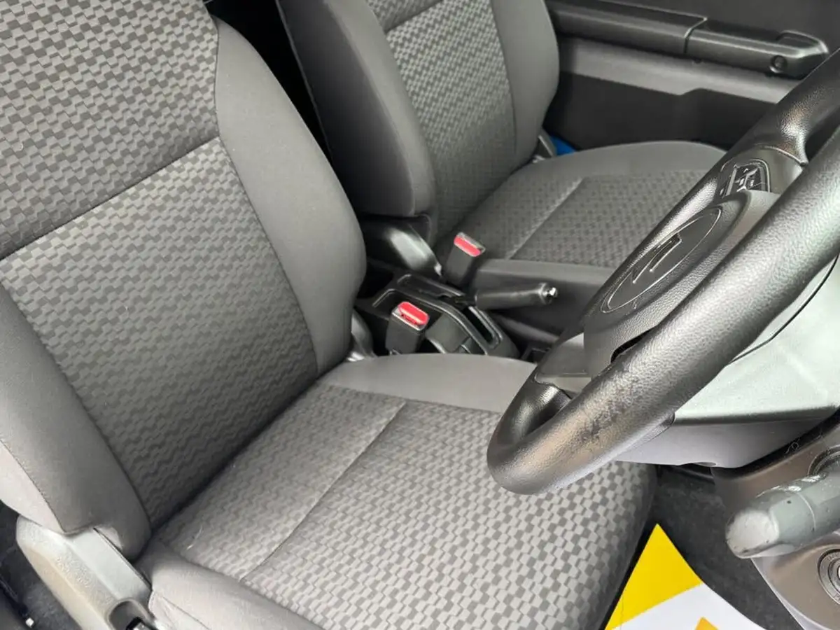 2023-suzuki-jimny-15-light-commercial-allgrip-big-8