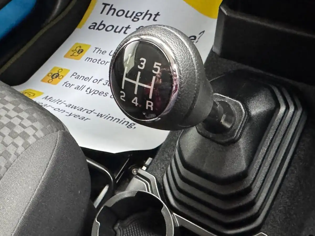 2023-suzuki-jimny-15-light-commercial-allgrip-big-32