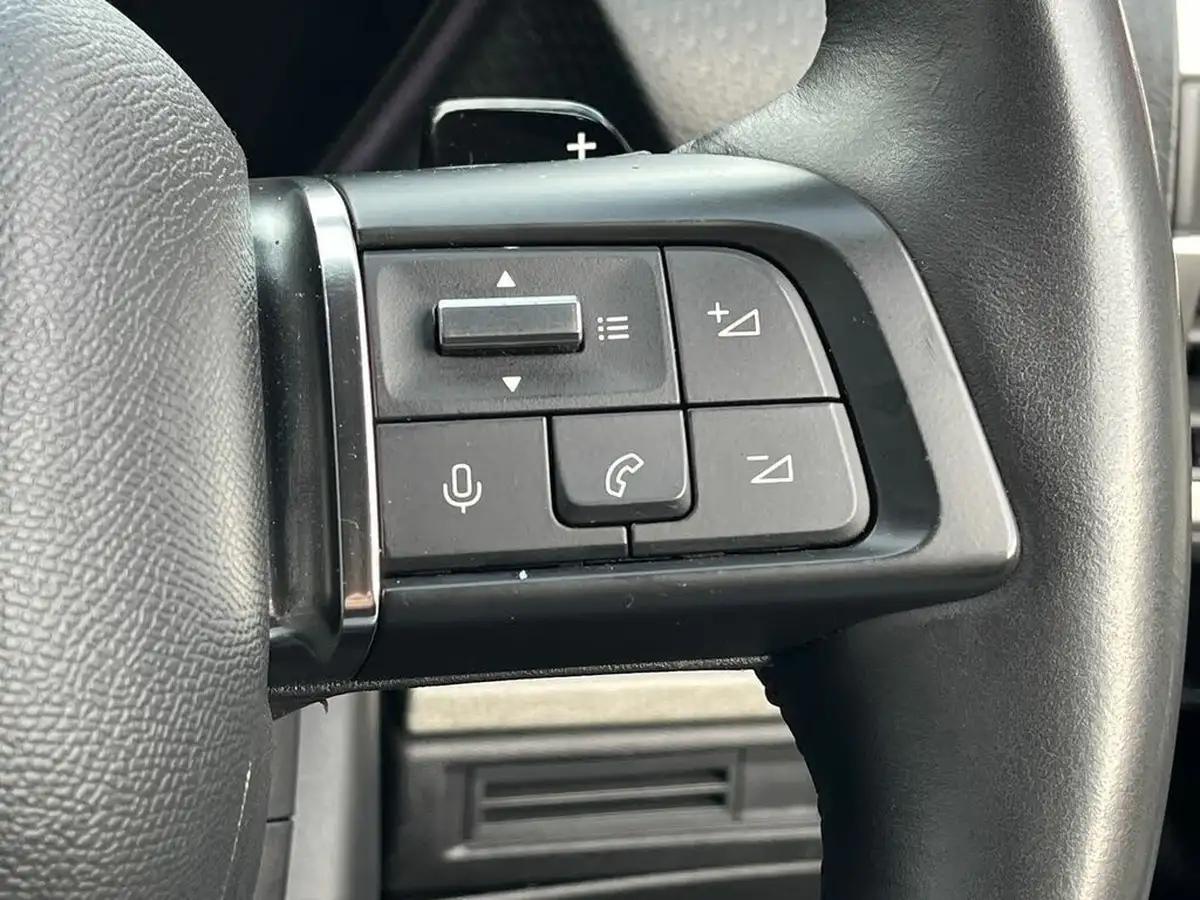 2023-citroen-c5-x-12-puretech-shine-big-18