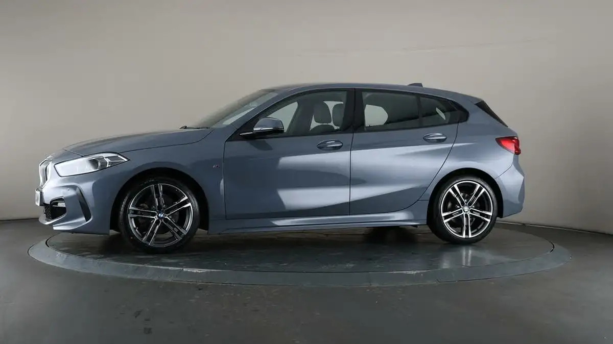 2021-bmw-1-series-15-118i-m-sport-dct-big-32