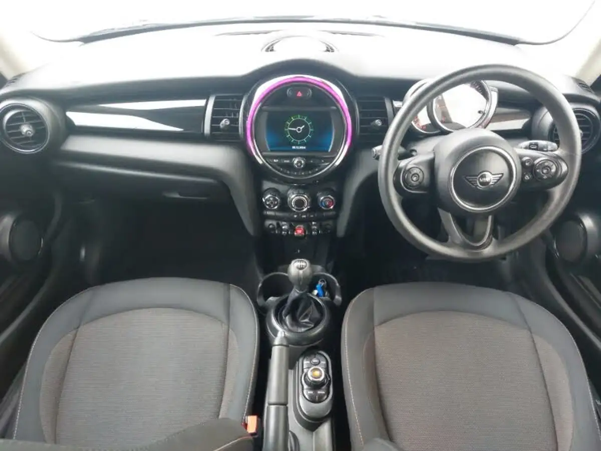 2018-mini-cooper-15-one-series-ii-ss-3d-big-2