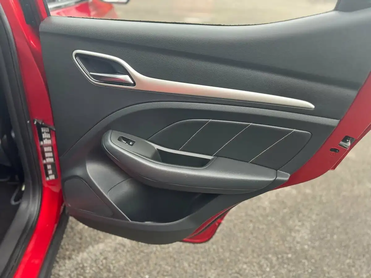 2019-mg-zs-suv-10t-gdi-exclusive-109bhp-big-24