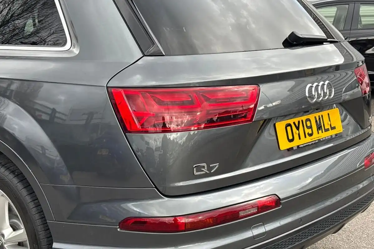 2019-audi-q7-30-50-tdi-s-line-ss-big-7