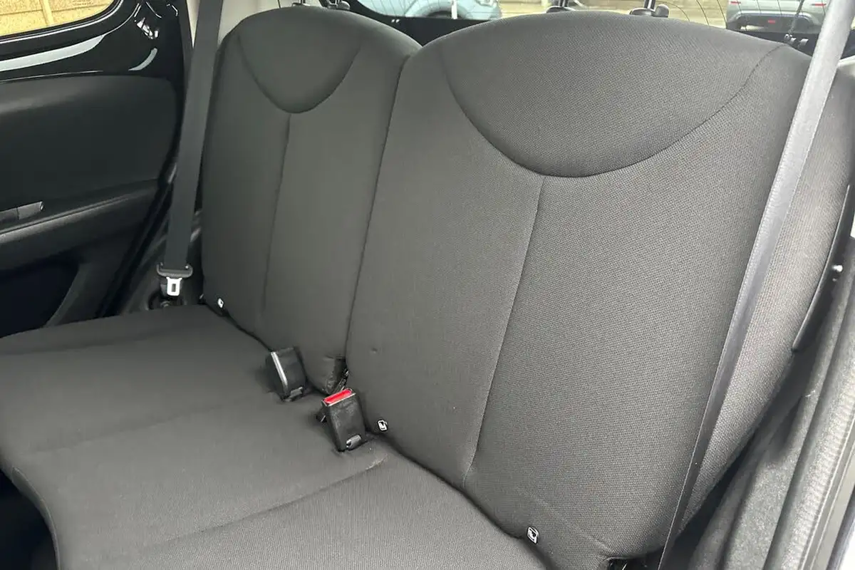 2019-citroen-c1-10-vti-airscape-urban-ride-big-17