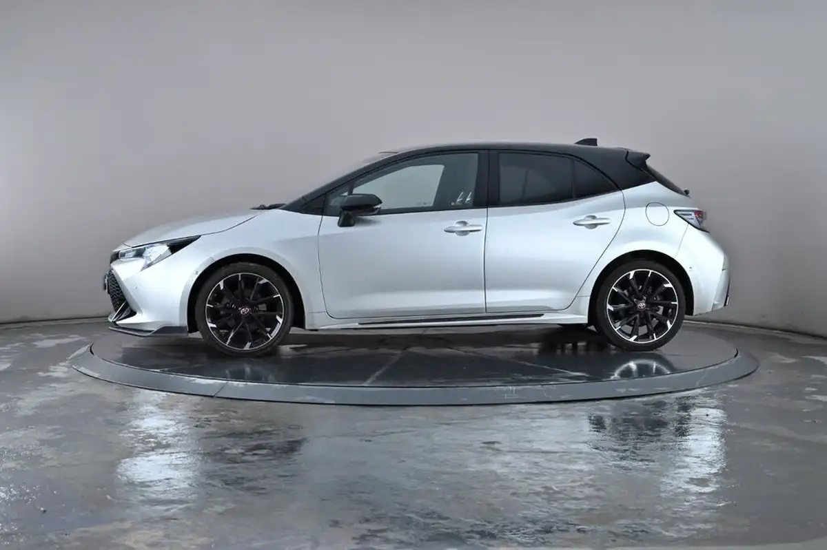 2022-toyota-corolla-18-vvt-i-gr-sport-120bhp-trk-hatchback-big-13