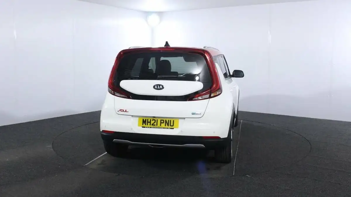 2021-kia-soul-ev-first-edition-big-6