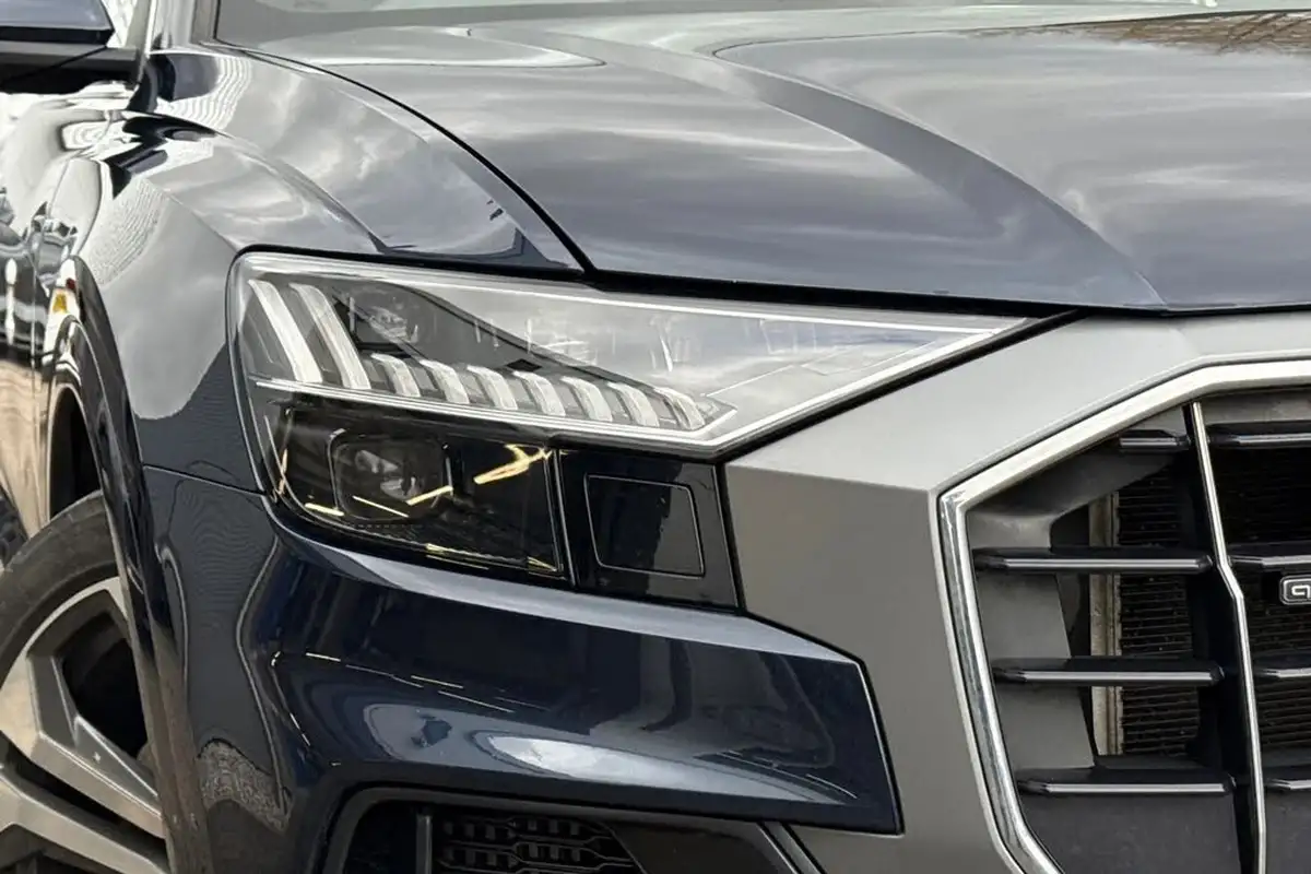 2022-audi-q8-30-55-tfsi-s-line-big-16