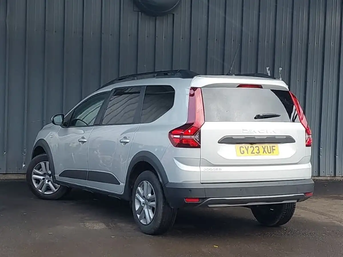 2023-dacia-jogger-10-tce-expression-big-1
