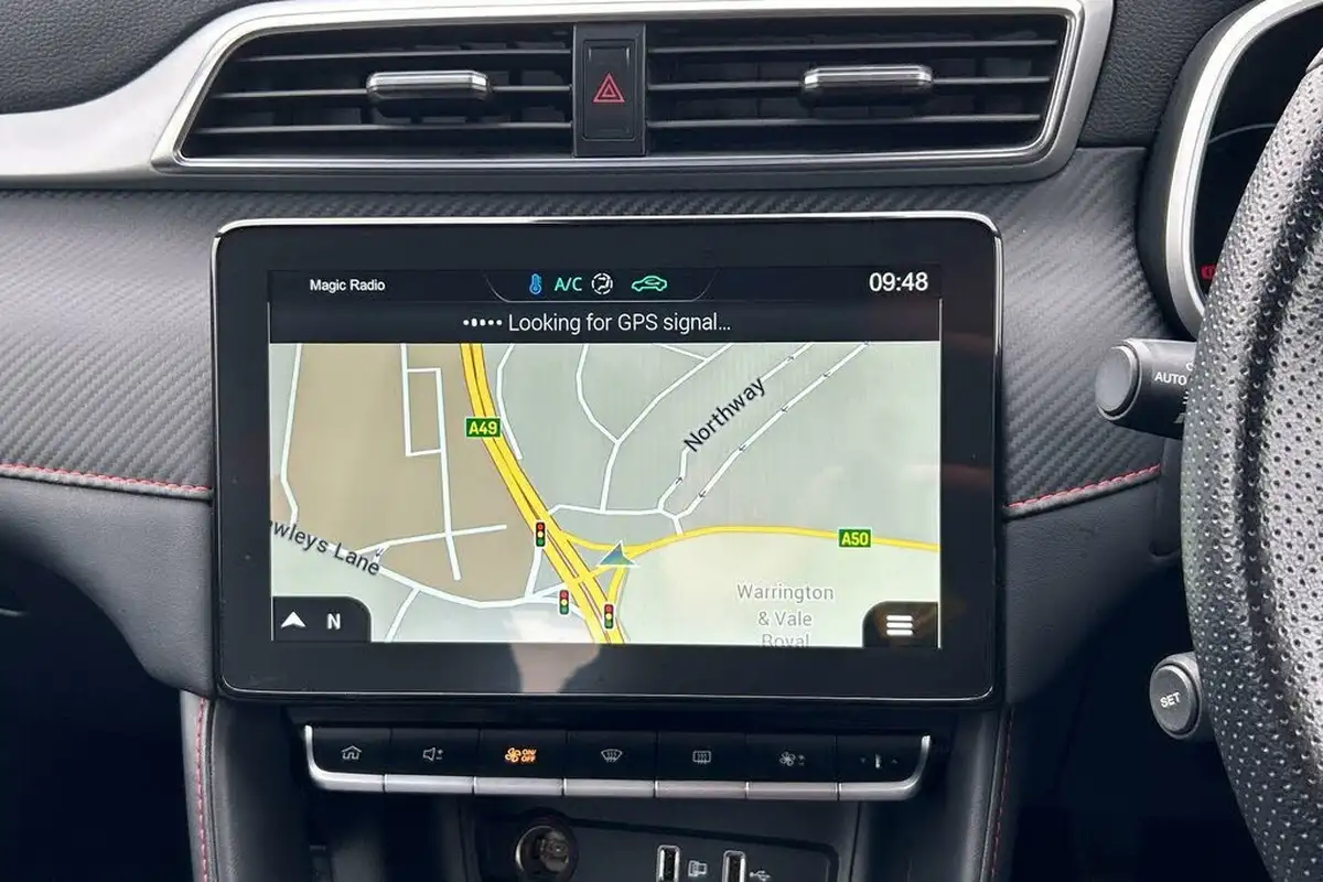 2021-mg-zs-suv-15-vti-tech-exclusive-big-10