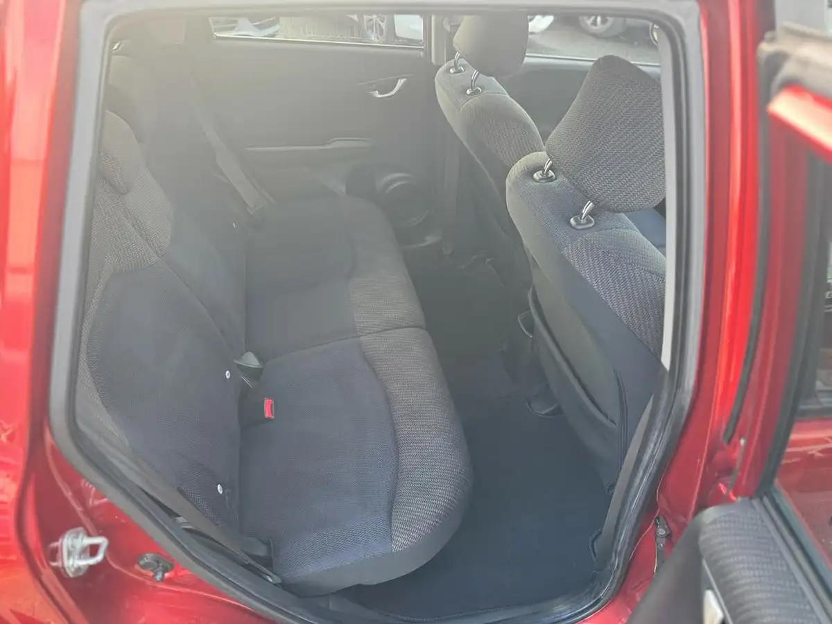 2015-honda-jazz-14-ex-big-9