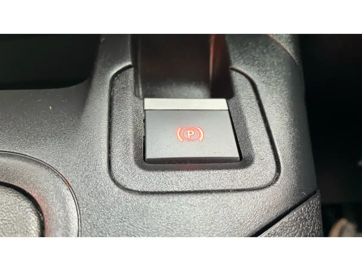 2023-citroen-berlingo-15-bluehdi-1000-driver-edition-100pseu6d-big-30