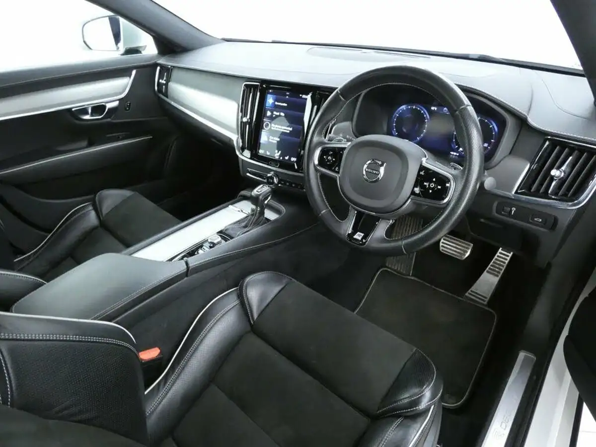 2019-volvo-s90-20td-d4-r-design-big-8