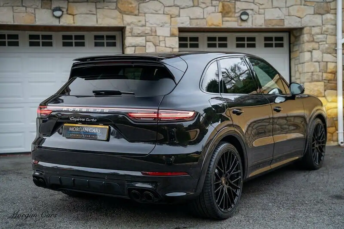 2019-porsche-cayenne-40-v8-turbo-coupe-big-7