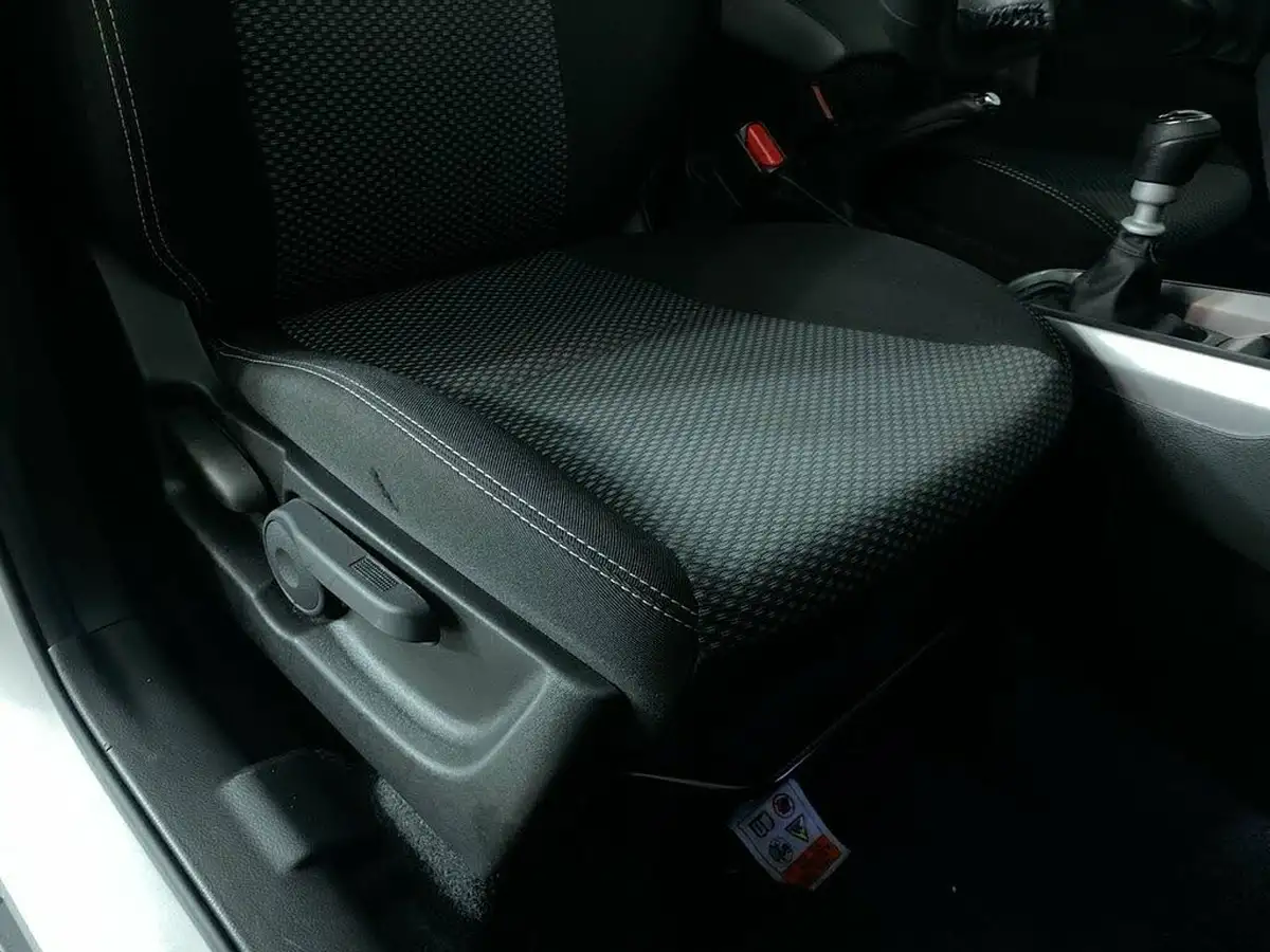 2023-suzuki-vitara-14-boosterjet-sz-t-big-25