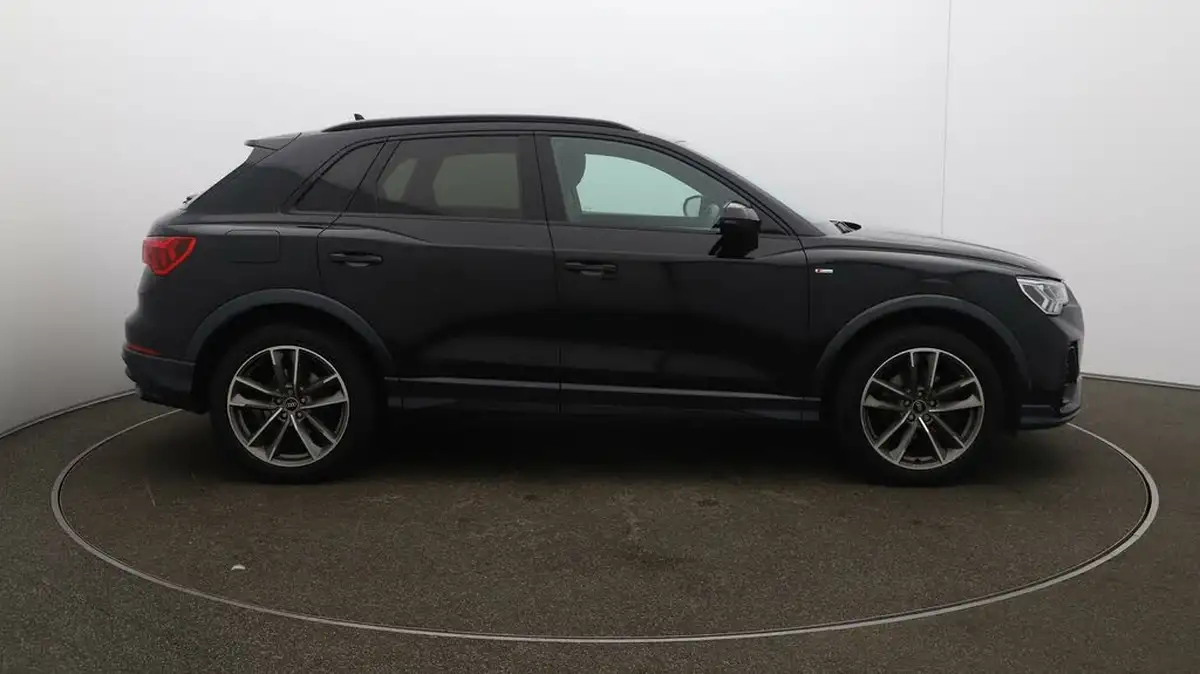 2021-audi-q3-15-35-tfsi-black-edition-codcomfort-sound-pack-station-wagon-big-48
