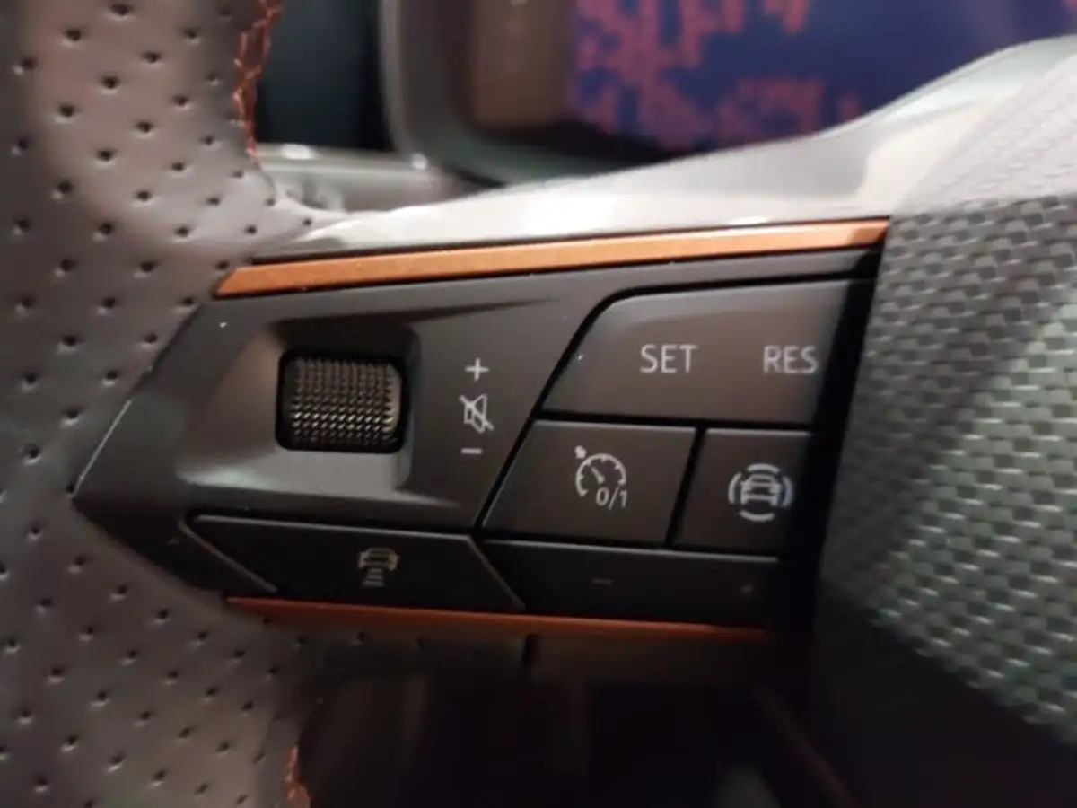 2024-cupra-formentor-15-tsi-v2-big-15