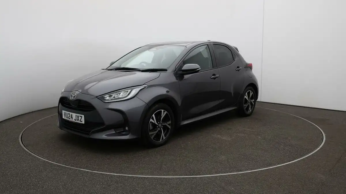 2024-toyota-yaris-15-vvt-i-design-big-67