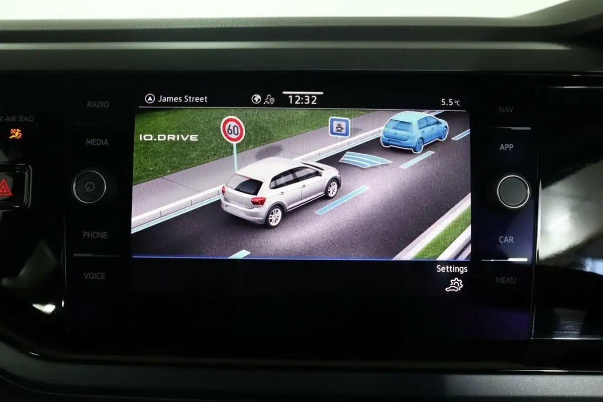 2022-volkswagen-polo-10-tsi-r-line-110ps-dsg-big-42