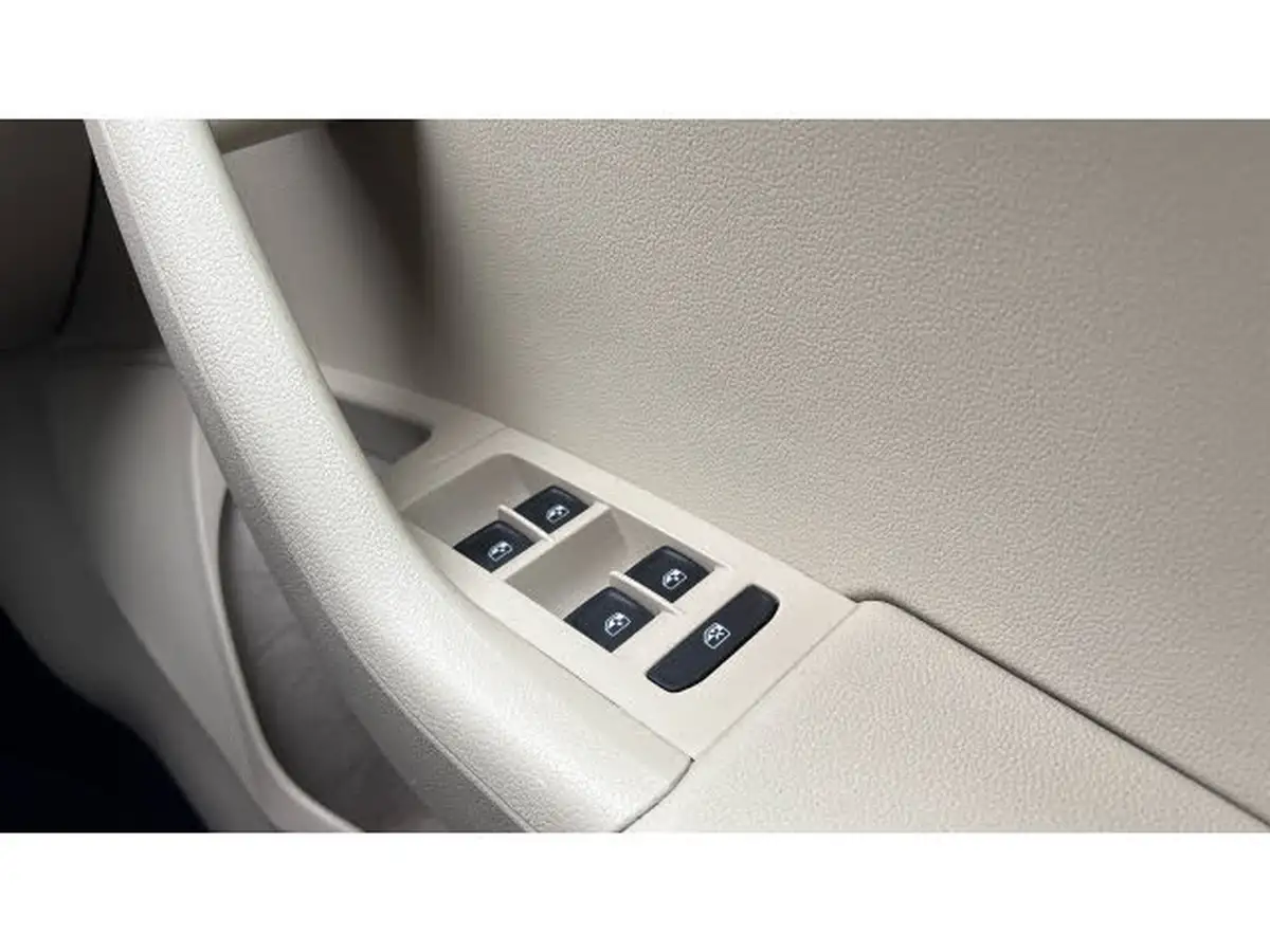 2017-skoda-octavia-14-tsi-se-l-estate-dsg-big-59
