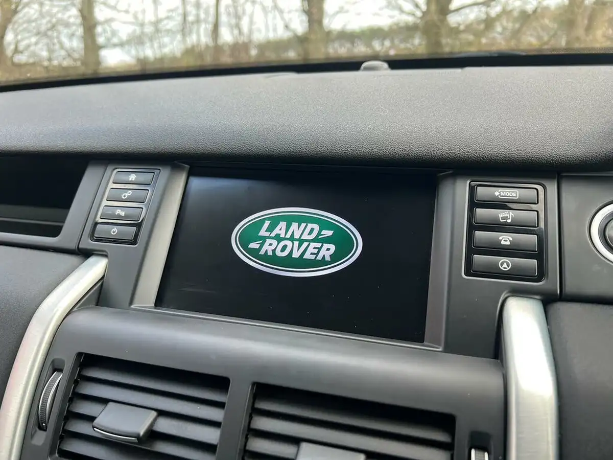 2017-land-rover-discovery-sport-20td4-se-tech-182ps-suv-auto-big-30